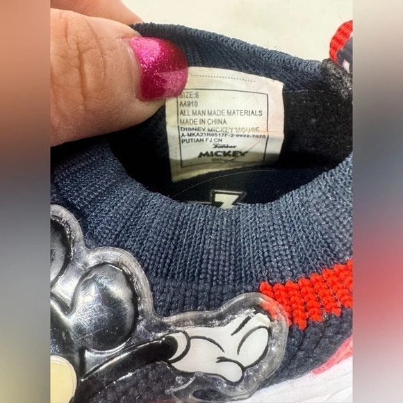 Mickey Mouse Toddler size 6 Slip on shoes - Picture 7 of 9